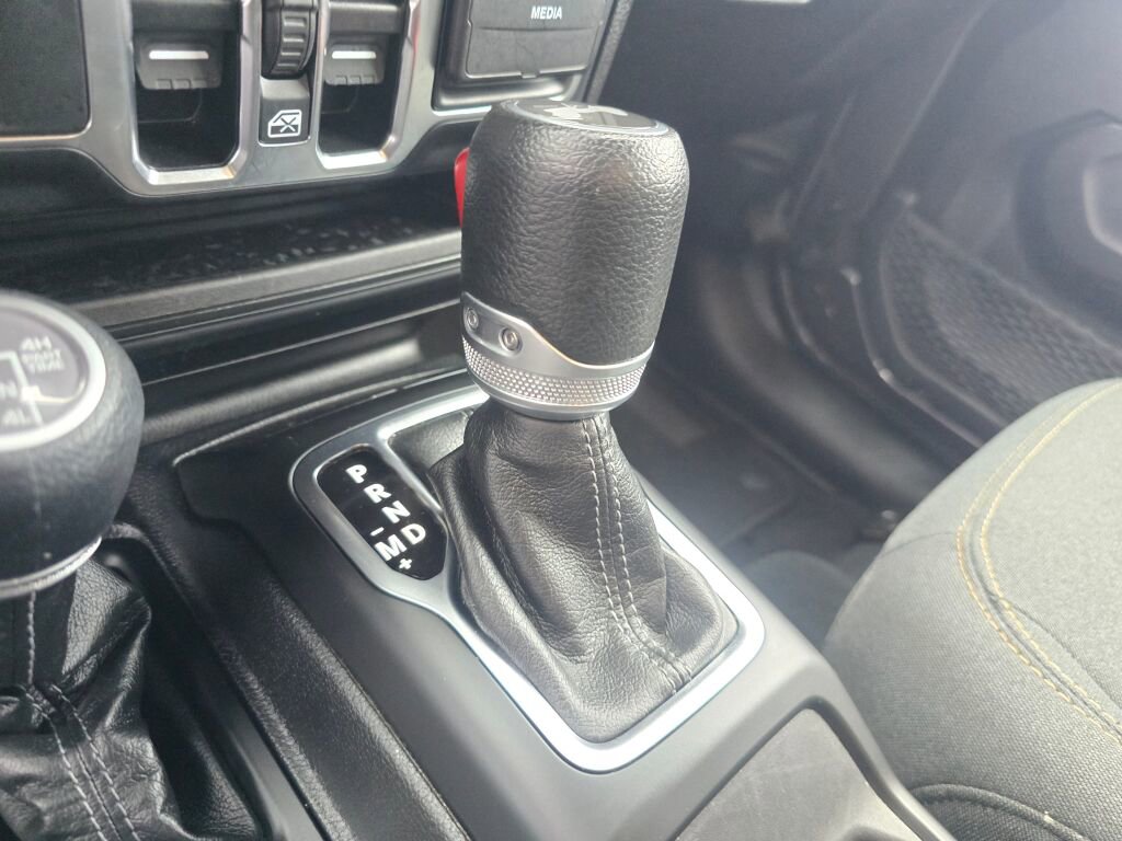 Used 2024 Jeep Wrangler Unlimited image 26