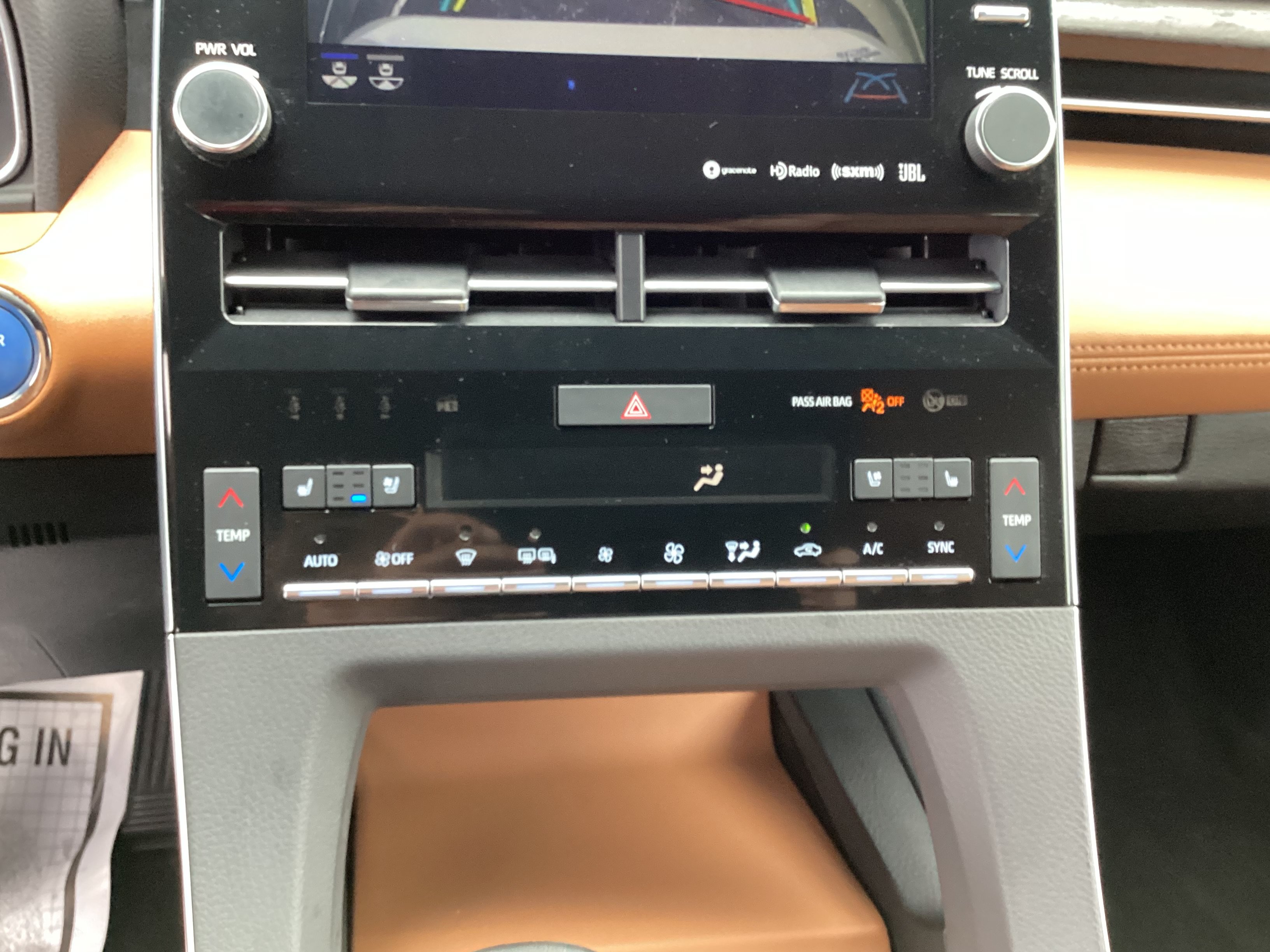 Certified 2019 Toyota Avalon Limited w/ All Weather Liner Package FWD image 19