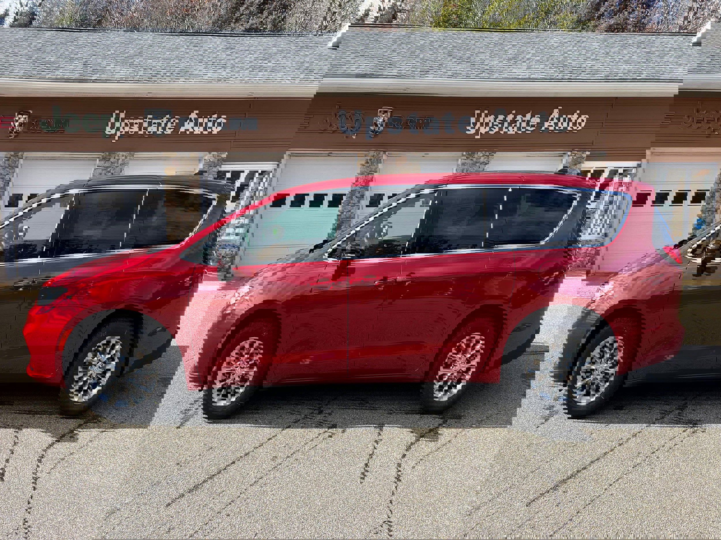 New 2026 Chrysler Pacifica Select image 8