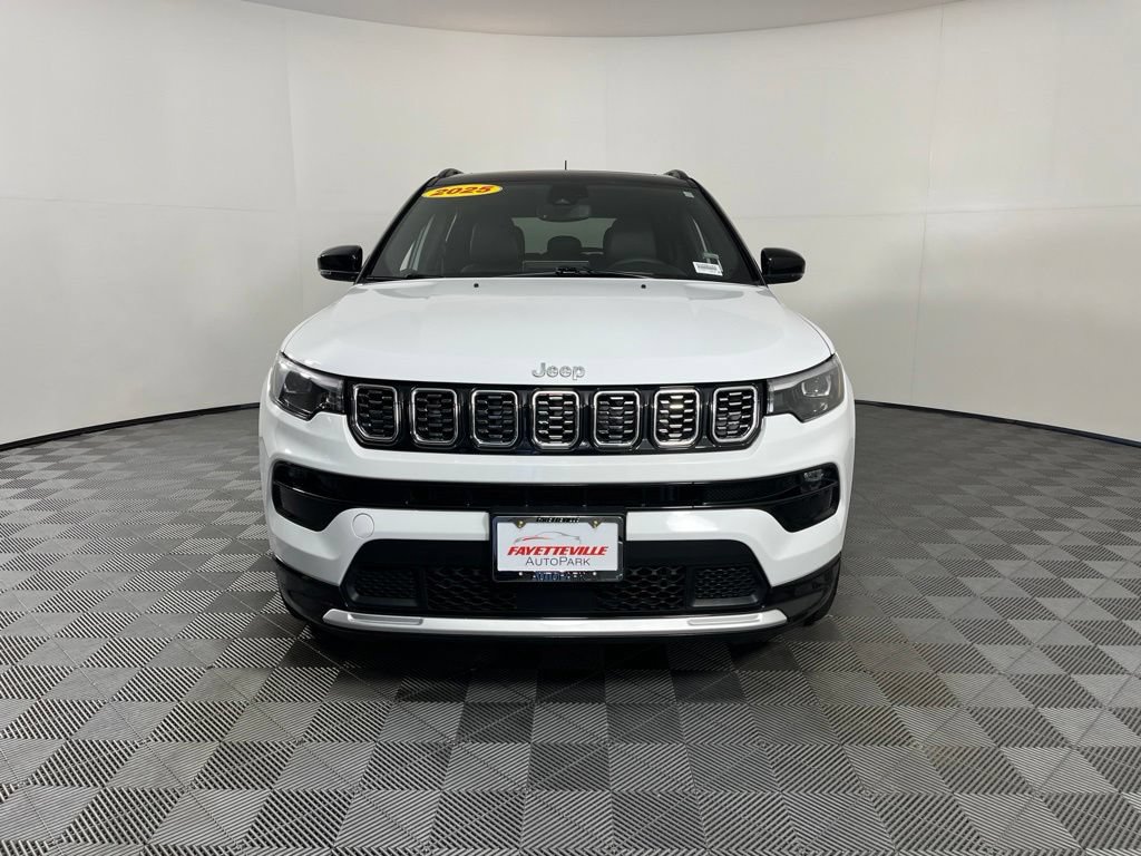 Used 2025 Jeep Compass Limited w/ Elite Group AWD/4WD image 21