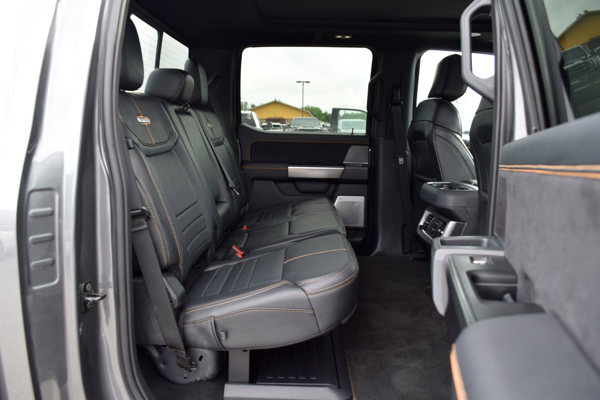 Used 2024 Ford F250 Platinum AWD/4WD image 22