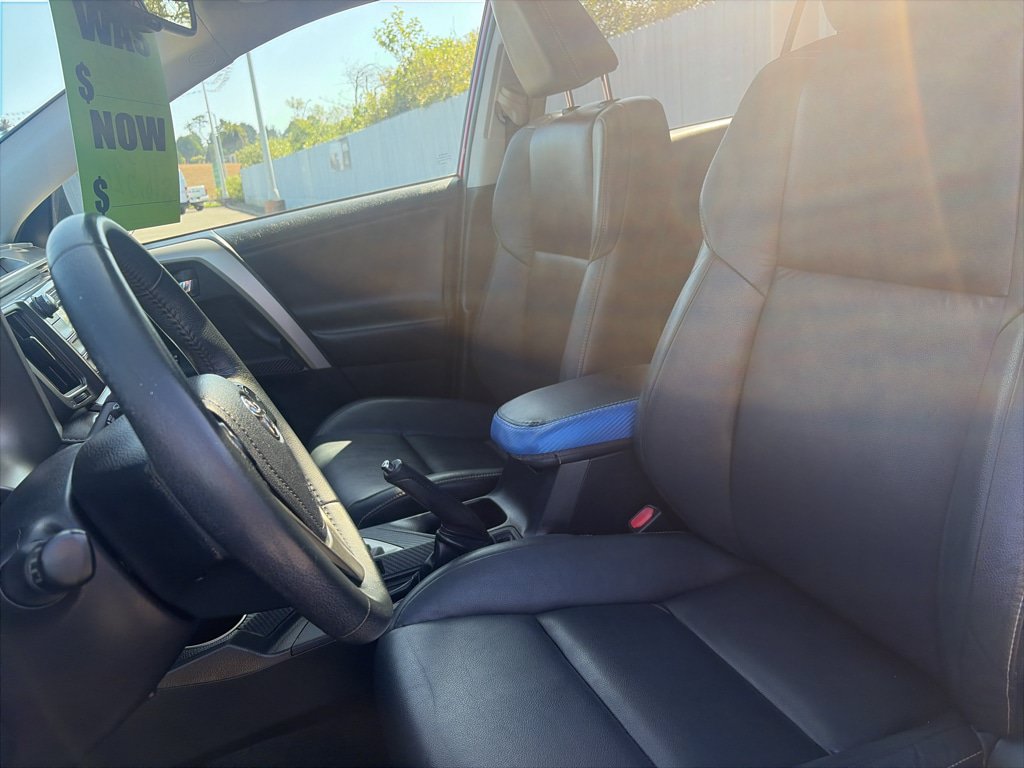 Used 2014 Toyota RAV4 Limited AWD/4WD image 4
