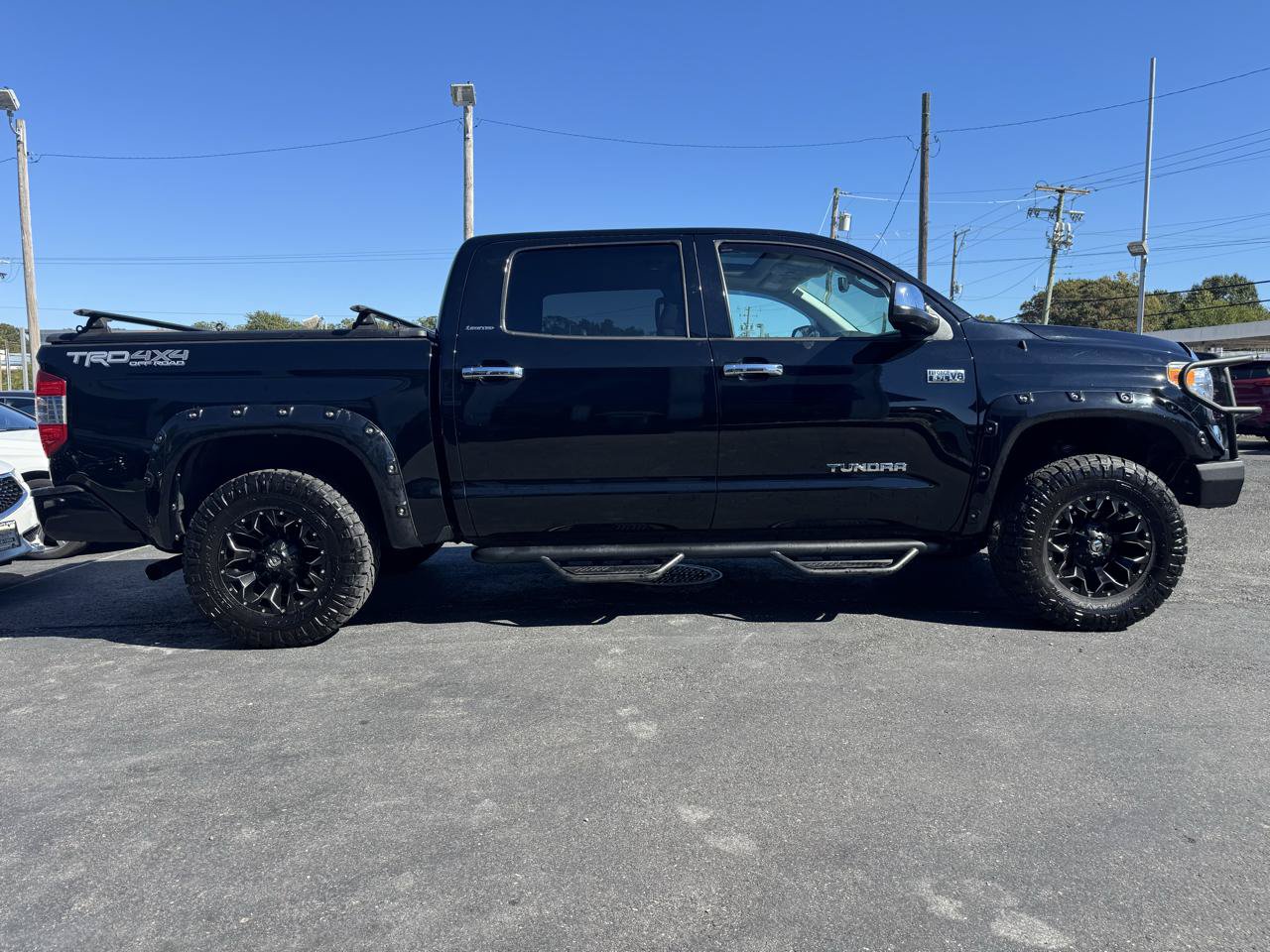 Used 2014 Toyota Tundra Limited w/ Limited Premium Package AWD/4WD image 4
