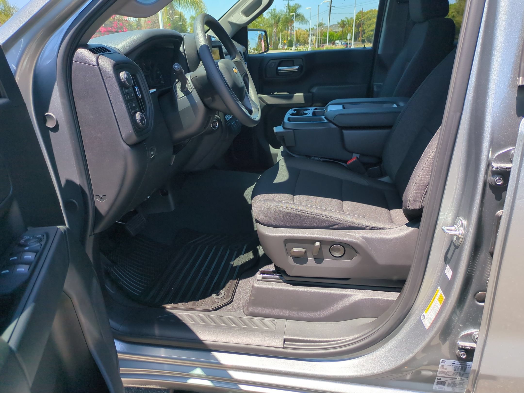 Used 2026 Chevrolet Silverado 1500 Custom w/ Turbomax Blackout Package AWD/4WD image 11