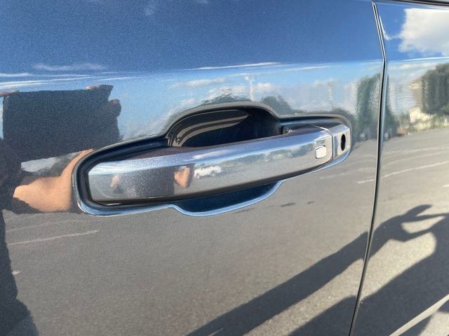 Used 2020 Chevrolet Silverado 1500 RST image 44