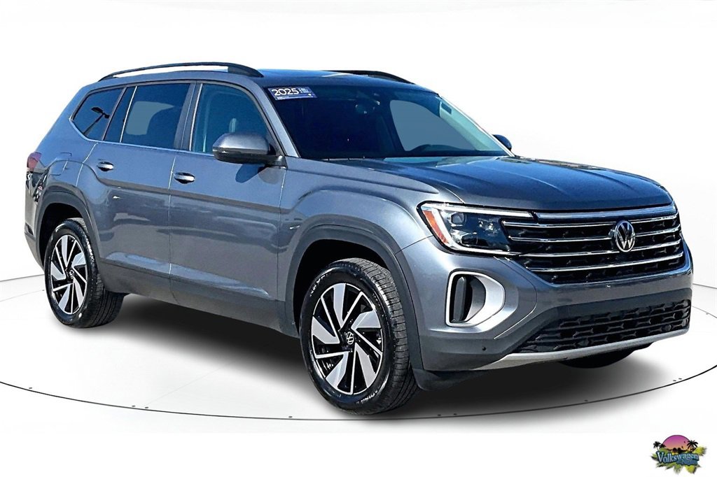 Certified 2025 Volkswagen Atlas SE w/ Panoramic Sunroof Package