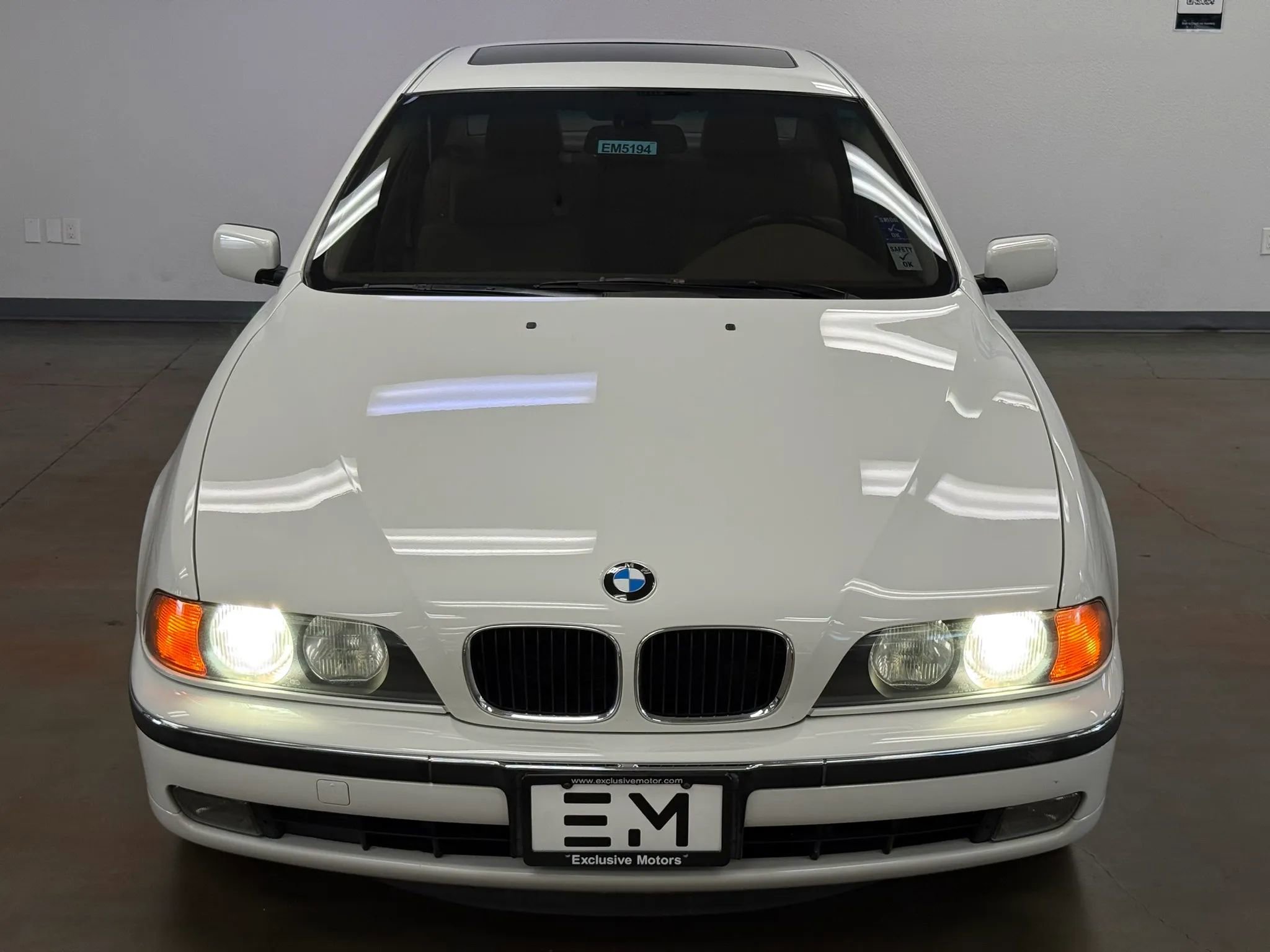 Used 2000 BMW 528i Sedan RWD image 3