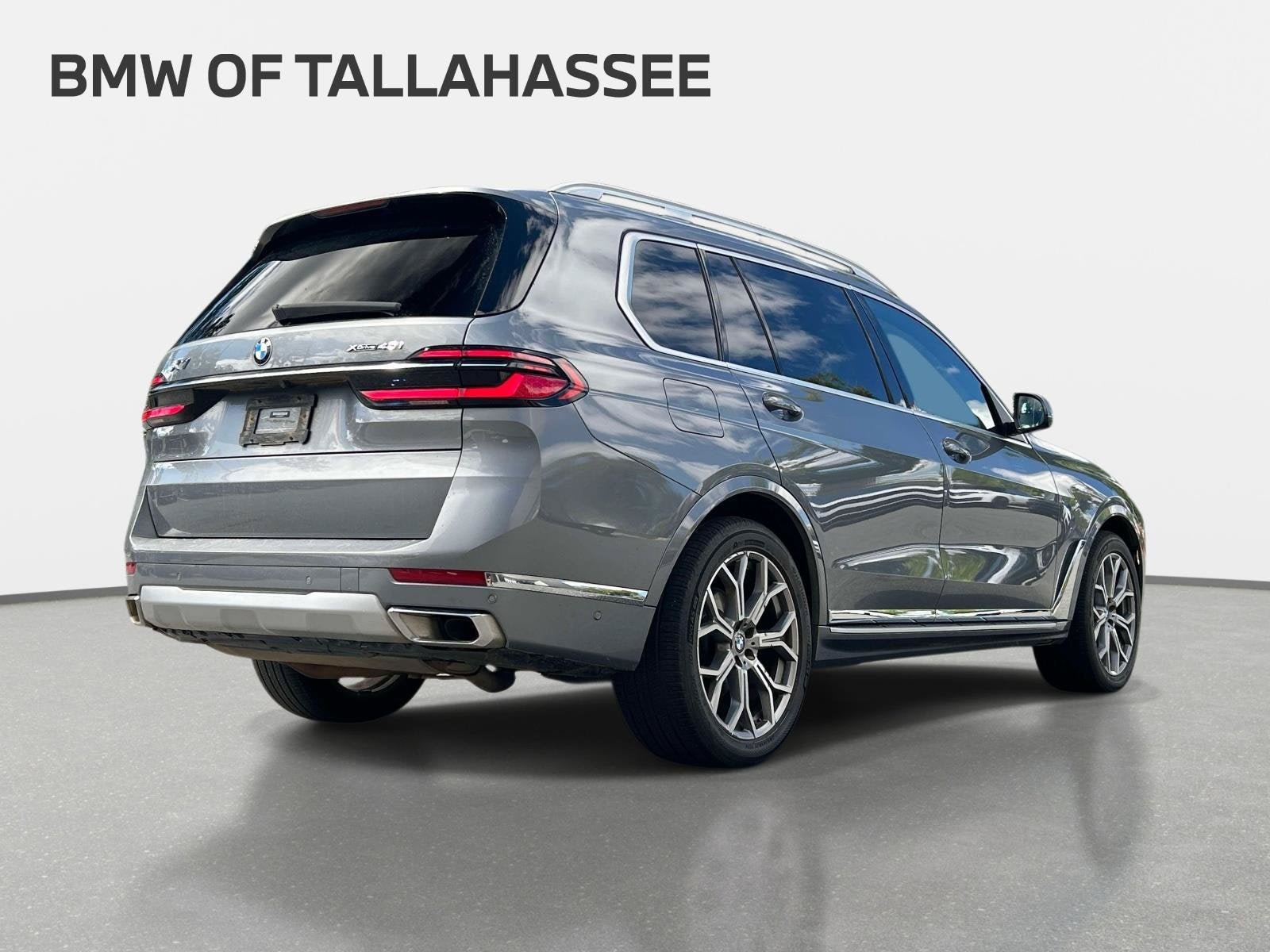 Used 2023 BMW X7 xDrive40i w/ Premium Package AWD/4WD image 6