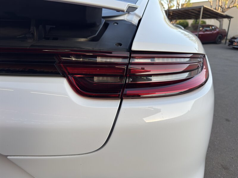 Used 2017 Porsche Panamera 4S AWD/4WD image 15