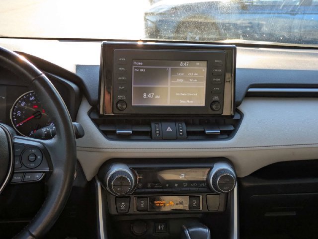 Used 2019 Toyota RAV4 XLE Premium w/ Cold Weather Package FWD image 19