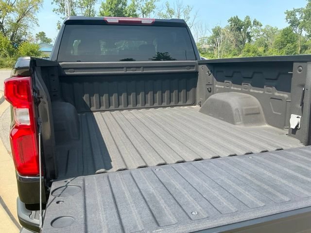 Used 2023 Chevrolet Silverado 1500 RST AWD/4WD image 11