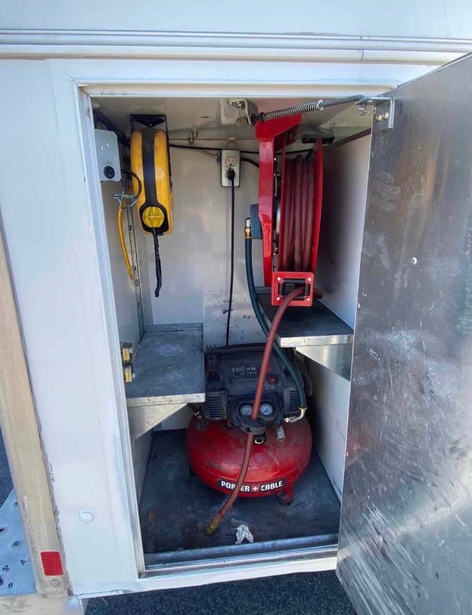 Used 2013 Ford E-450 and Econoline 450 Super Duty w/ PWR Locks & Windows Group RWD image 11