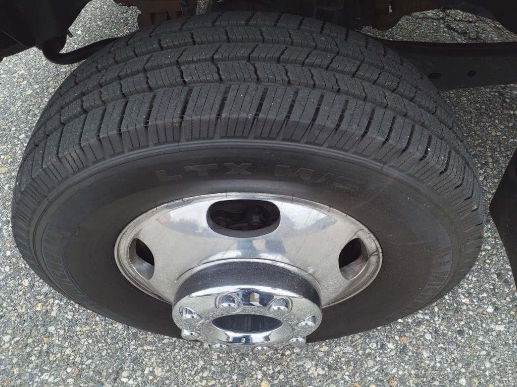 Certified 2020 Ford F350 Lariat w/ Lariat Value Package image 10