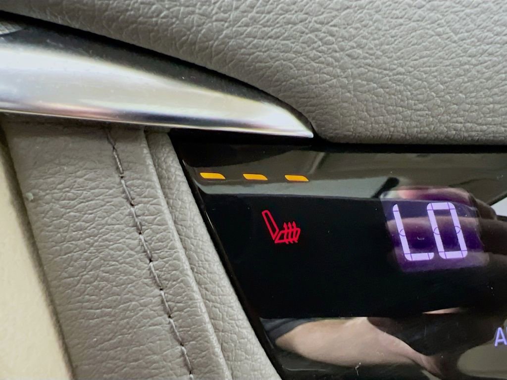 Used 2018 Cadillac XT5 Luxury image 20