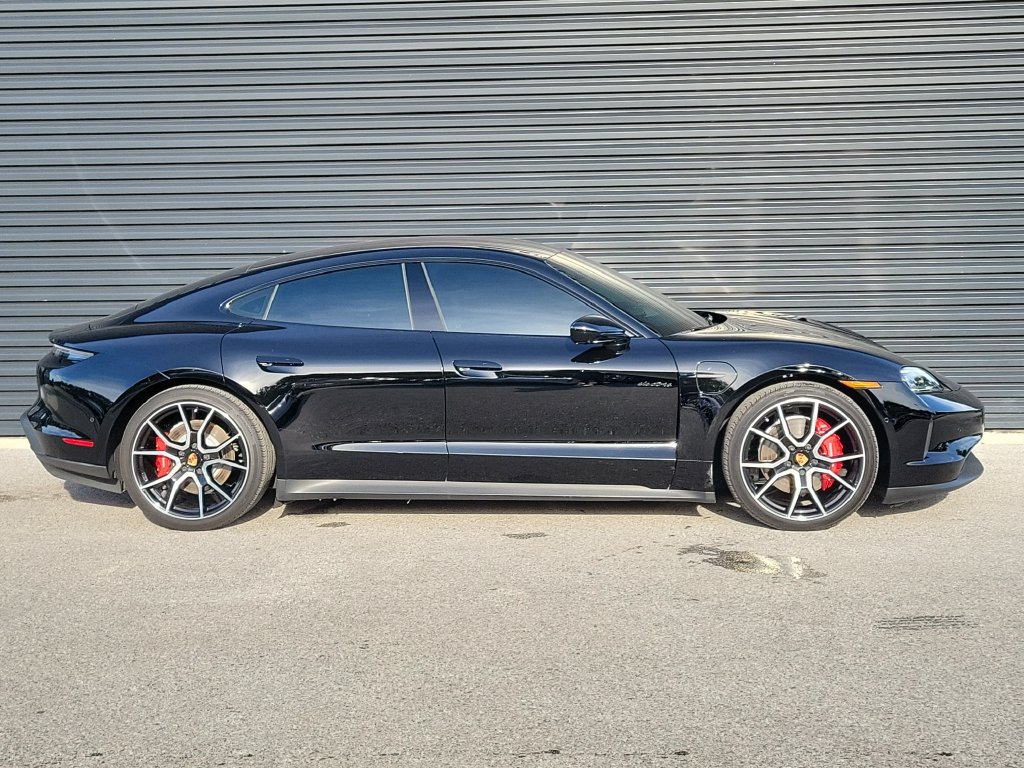 Certified 2025 Porsche Taycan 4S AWD/4WD image 8