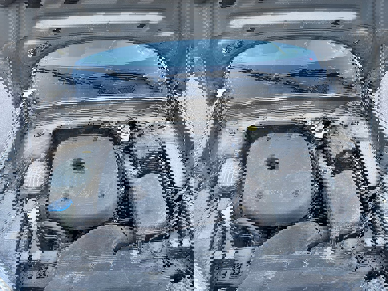 Used 2020 Volvo XC40 T4 R-Design w/ Protection Package Premier image 19