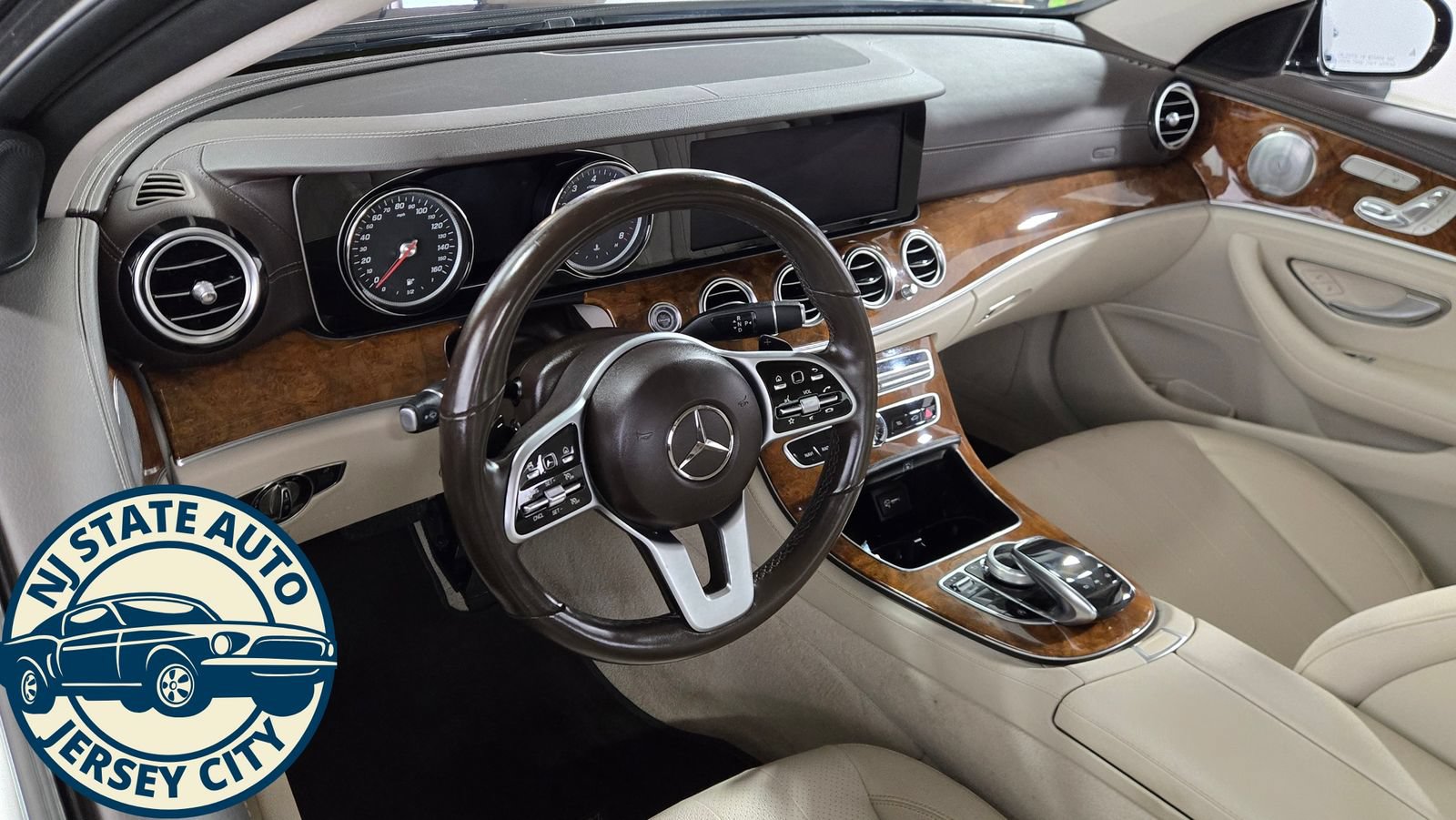 Used 2019 Mercedes-Benz E 450 4MATIC Sedan w/ Premium Package image 10