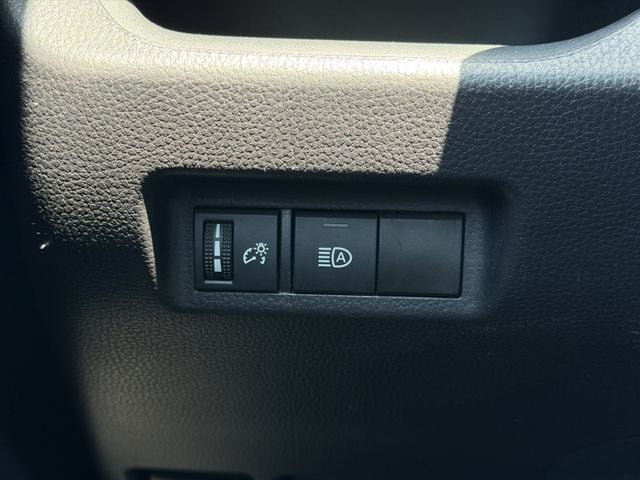 Certified 2025 Toyota RAV4 XLE AWD/4WD image 21