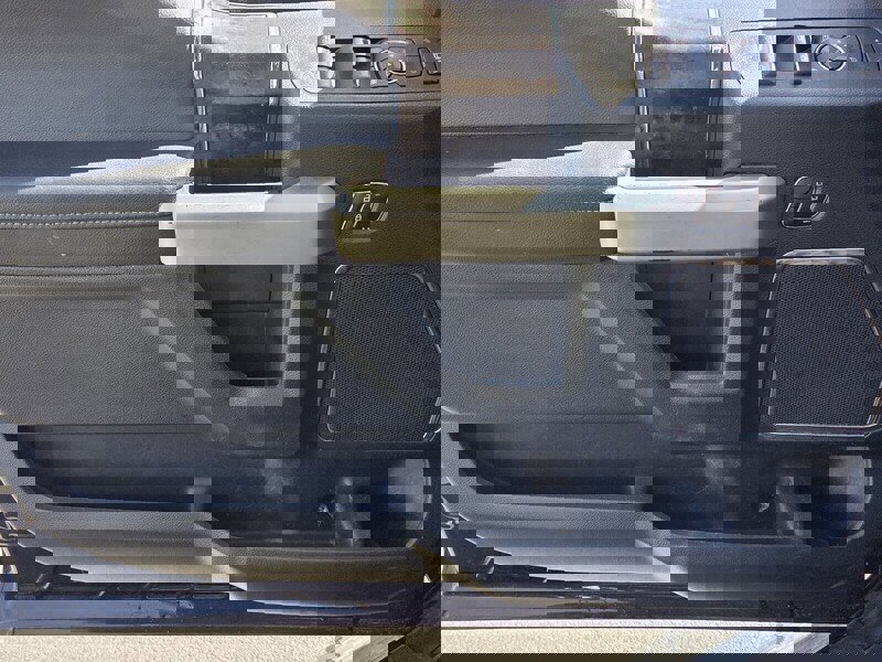 Used 2022 Ford F250 Lariat w/ Black Appearance Package image 28