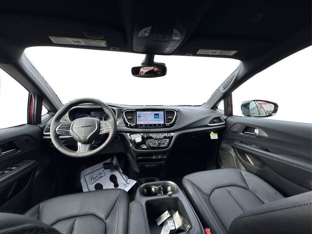 New 2026 Chrysler Pacifica Select FWD image 22