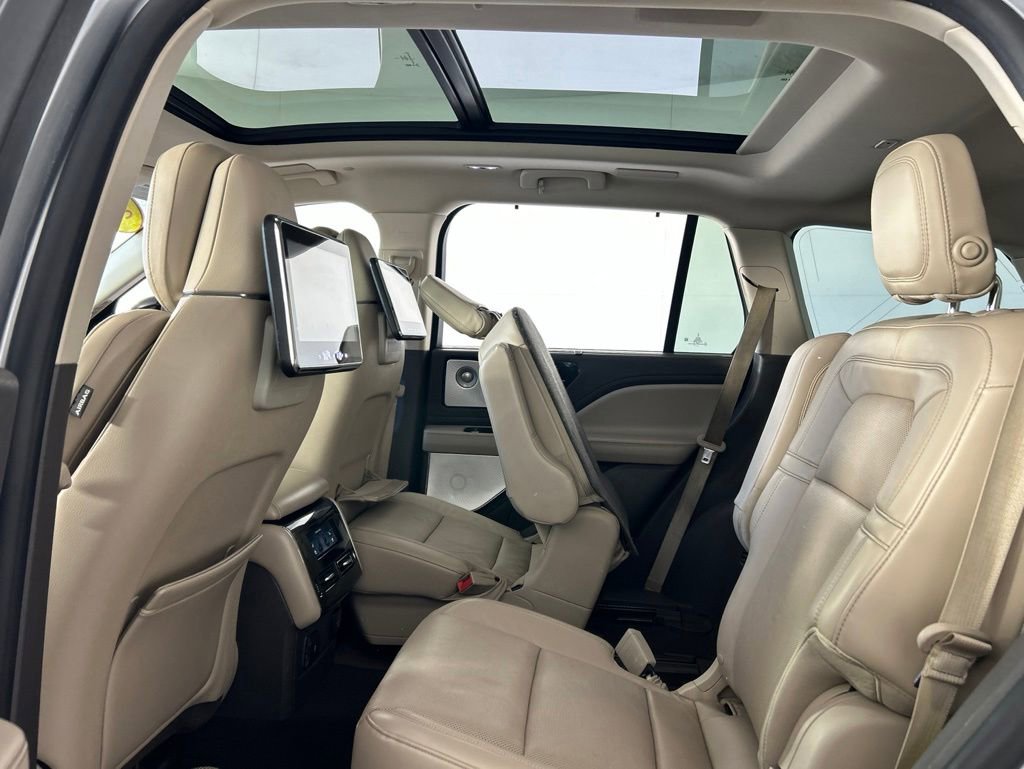 Used 2020 Lincoln Aviator Reserve w/ Equipment Group 202A AWD/4WD image 45