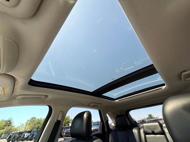 Used 2015 Ford Edge Titanium w/ Equipment Group 301A FWD image 21