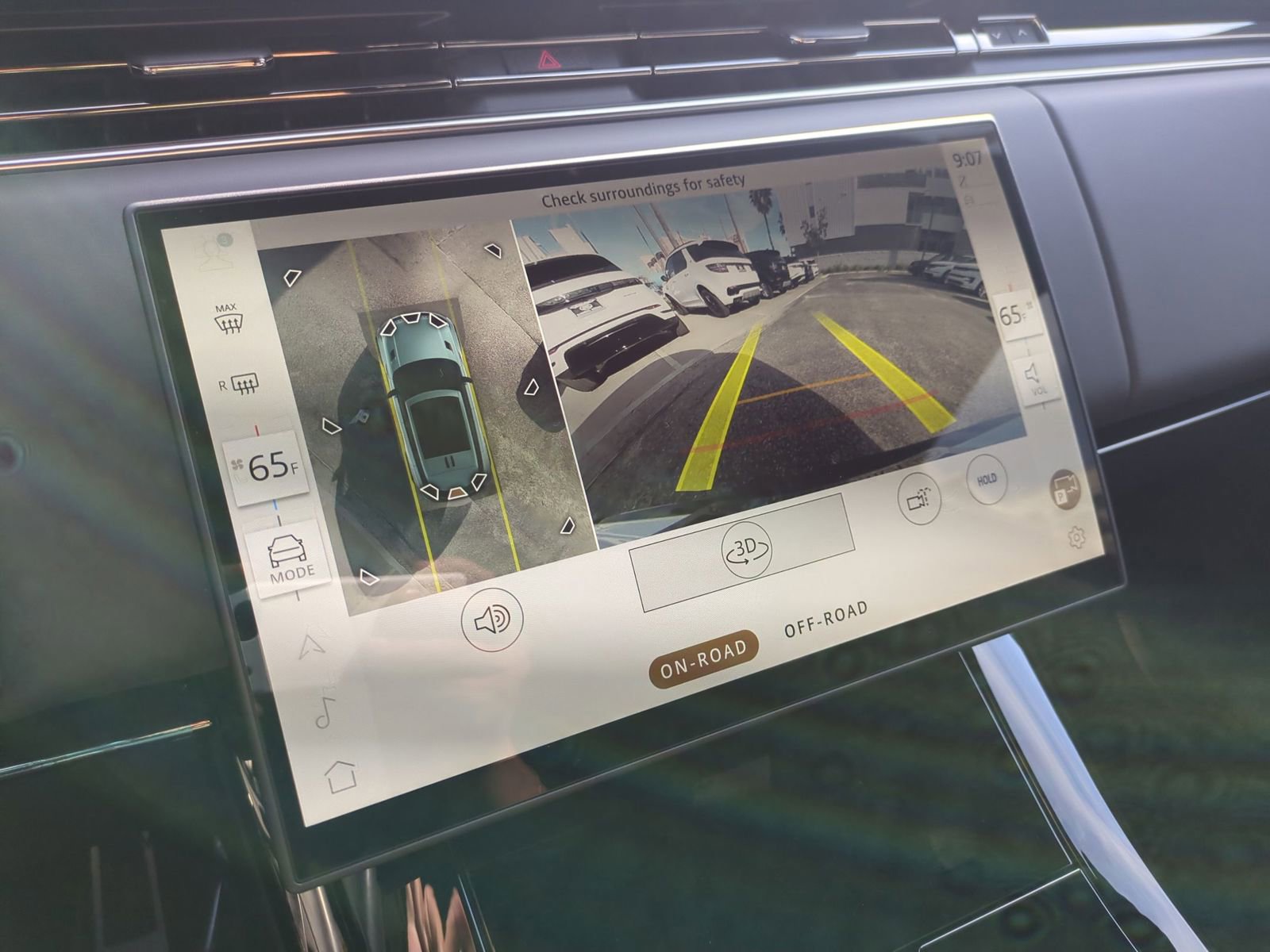 Used 2025 Land Rover Range Rover Sport Dynamic SE image 21