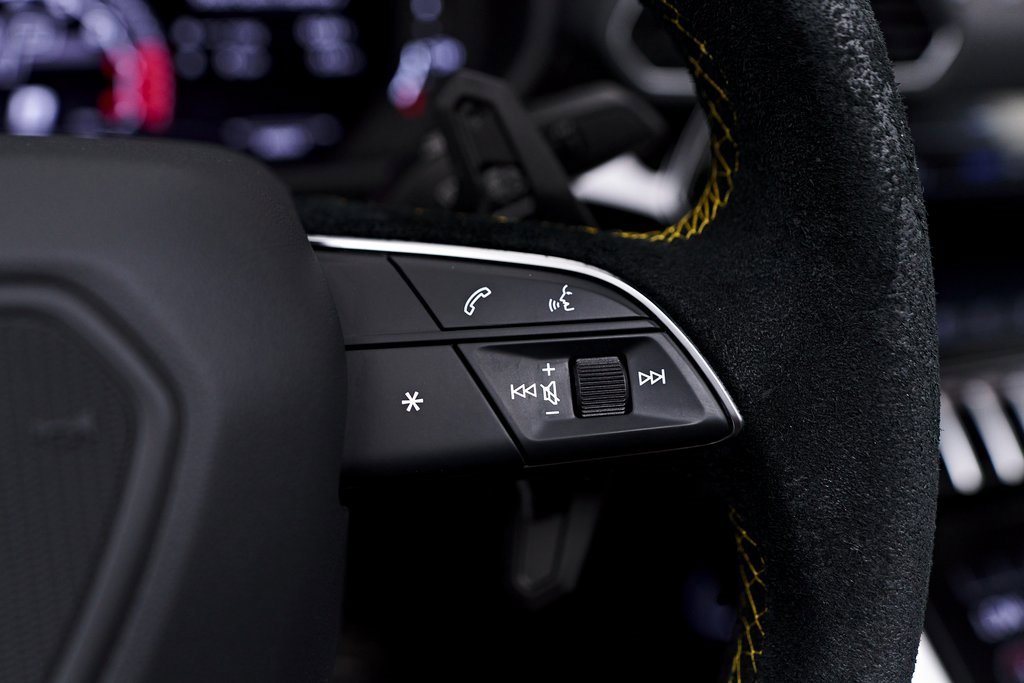 Used 2021 Lamborghini Urus image 65