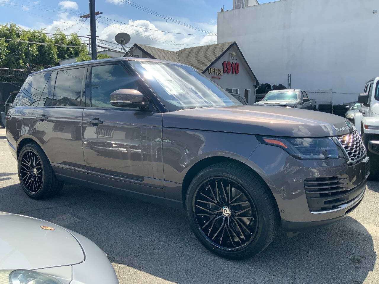 Used 2020 Land Rover Range Rover HSE AWD/4WD image 7