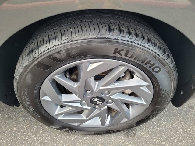 Used 2024 Hyundai Elantra SEL image 26