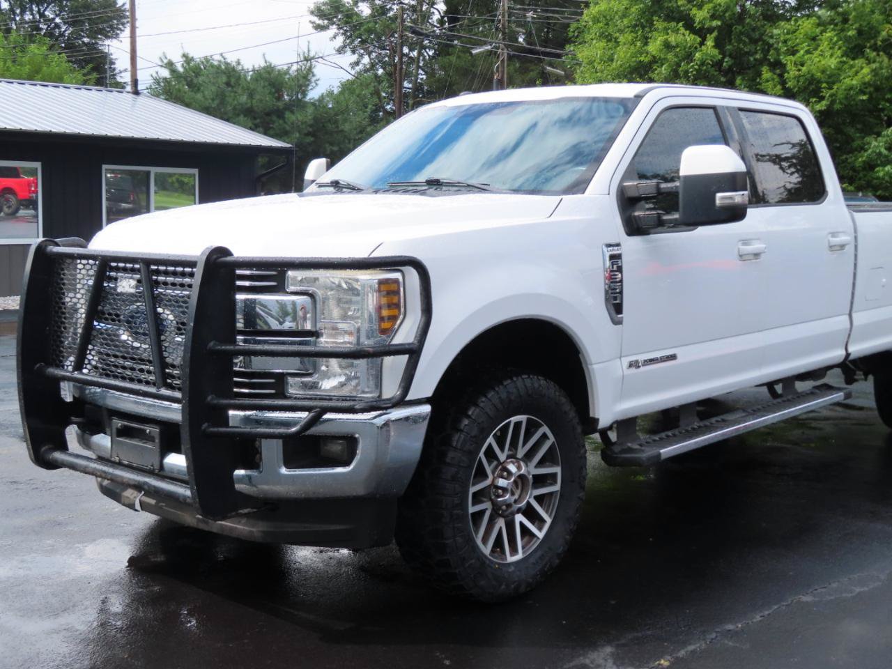 Used 2018 Ford F350 Lariat w/ Lariat Value Package AWD/4WD image 10