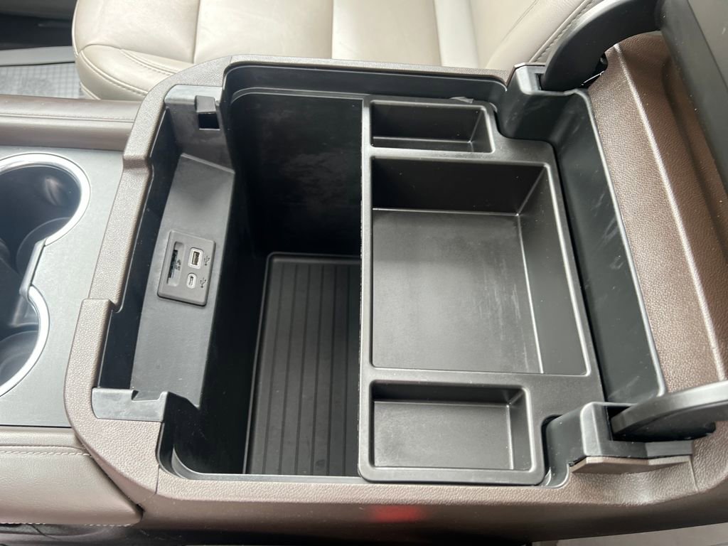 Used 2021 Chevrolet Tahoe Z71 w/ Z71 Signature Package AWD/4WD image 36