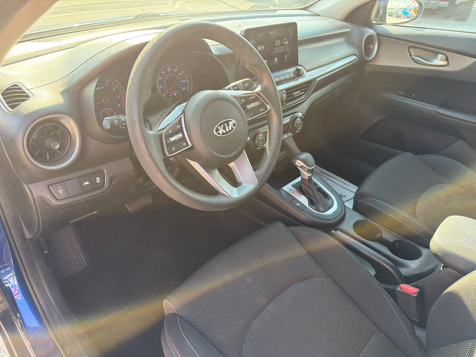 Used 2019 Kia Forte LXS FWD image 12