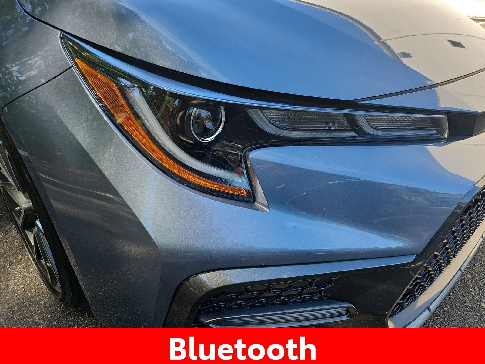 Used 2020 Toyota Corolla XSE FWD image 9