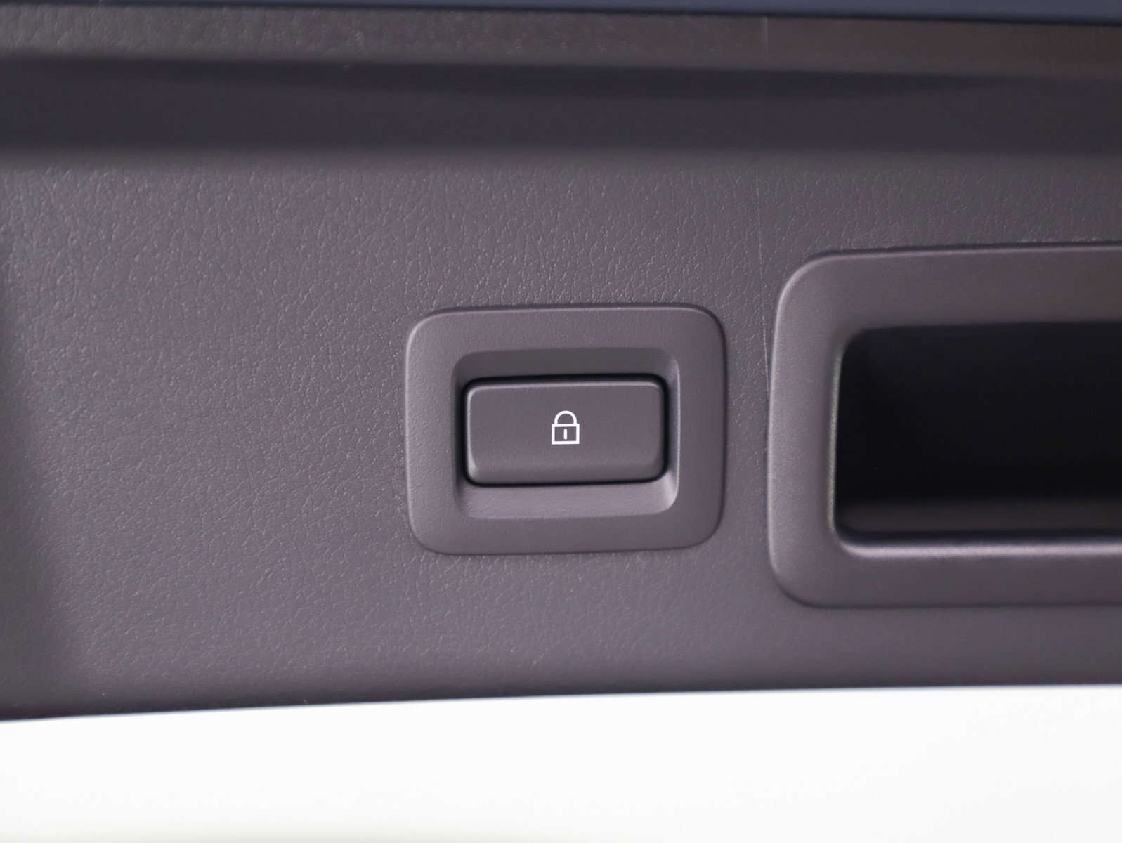 Used 2023 MAZDA CX-30 AWD 2.5 S w/ Preferred Package image 17