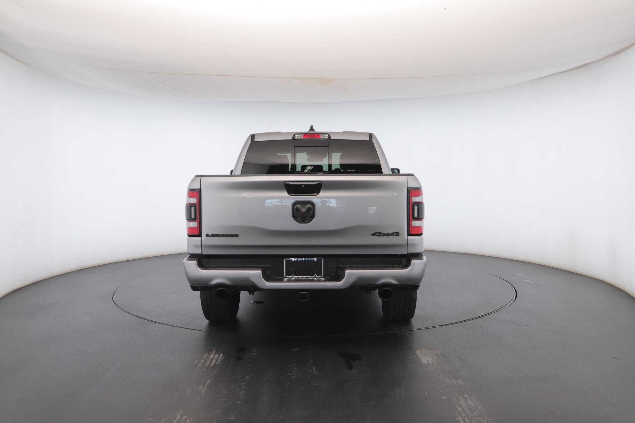 Used 2024 RAM 1500 Laramie AWD/4WD image 22