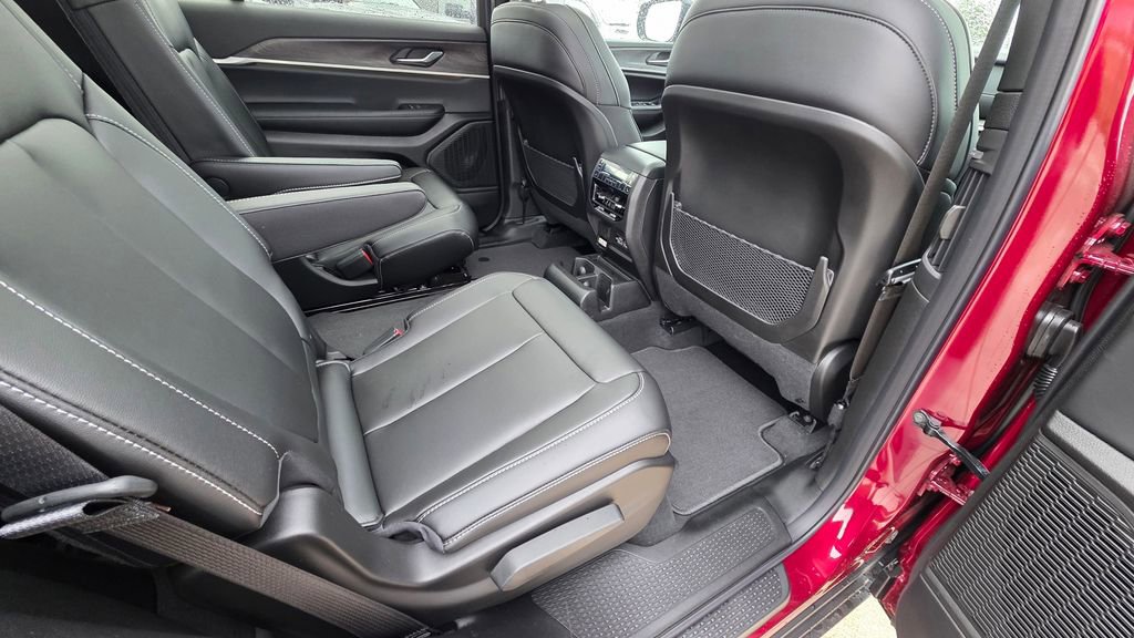 New 2025 Jeep Grand Cherokee L Limited w/ Black Appearance Package image 16