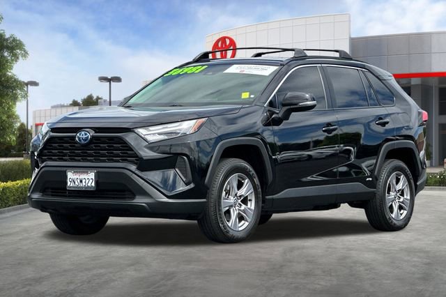 Certified 2024 Toyota RAV4 LE AWD/4WD image 10
