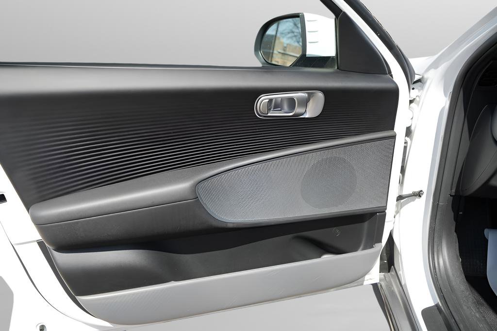 Used 2024 Hyundai Ioniq 6 SEL AWD/4WD image 22