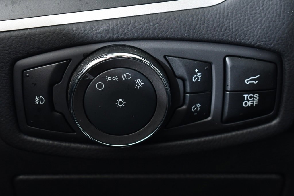 Used 2024 Ford Edge SEL w/ Convenience Package image 30