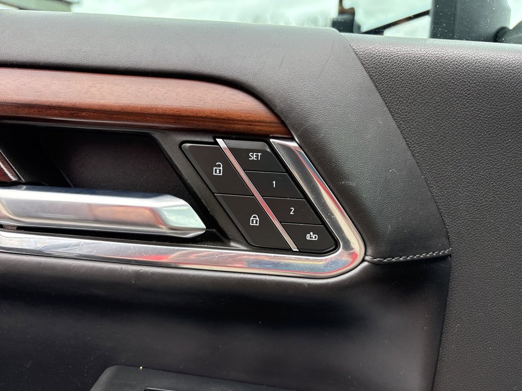 Used 2024 GMC Sierra 3500 Denali Ultimate image 32