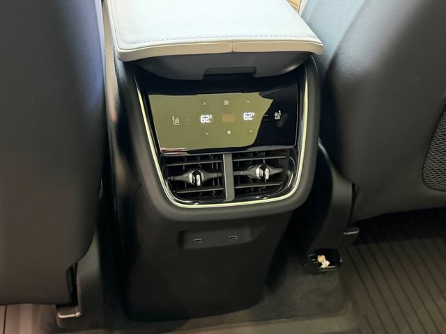 New 2026 Volvo EX90 Plus RWD image 15