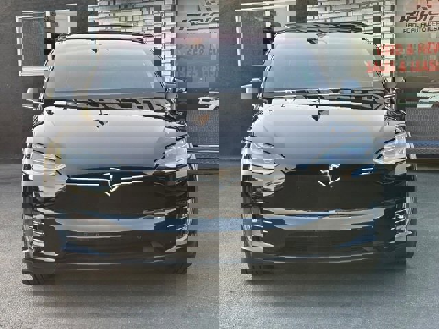 Used 2020 Tesla Model X Long Range image 3