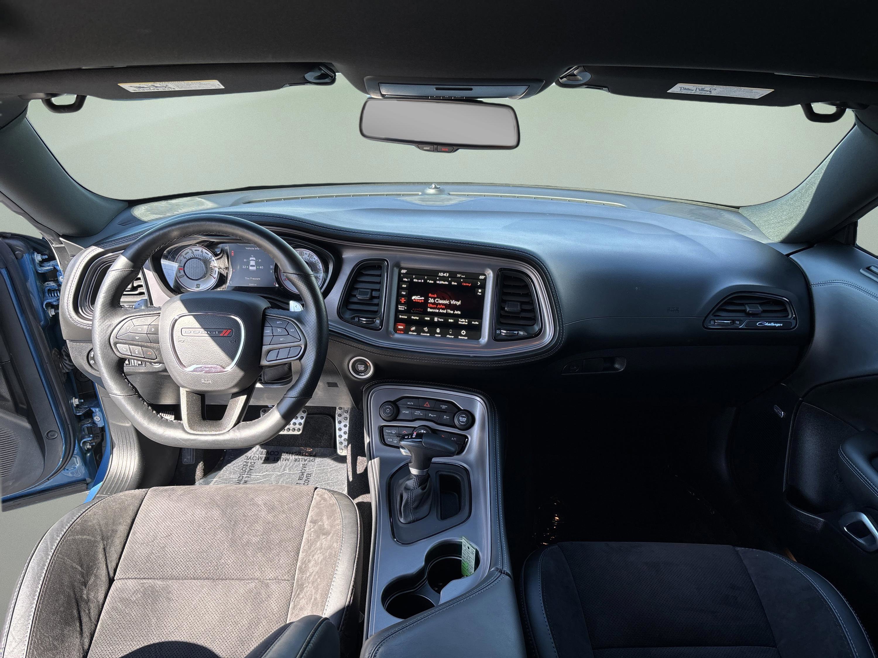 Used 2023 Dodge Challenger R/T w/ T/A Package image 3