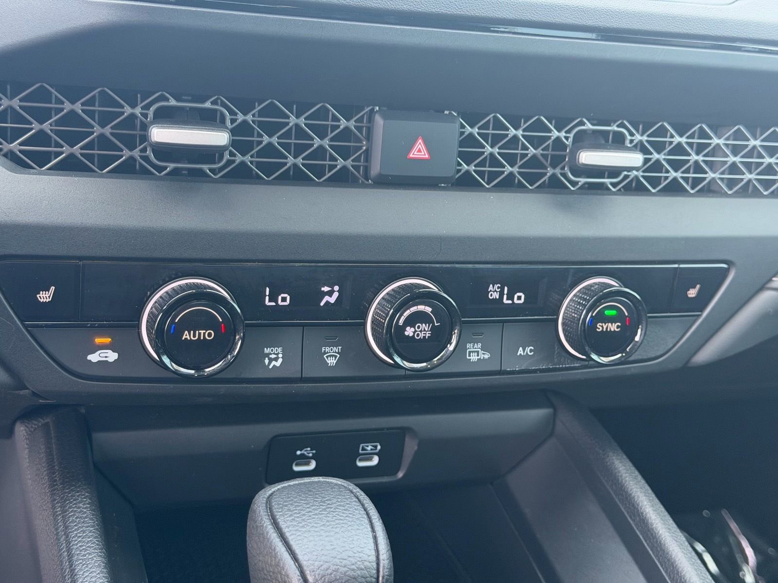 Certified 2024 Honda Accord EX image 27