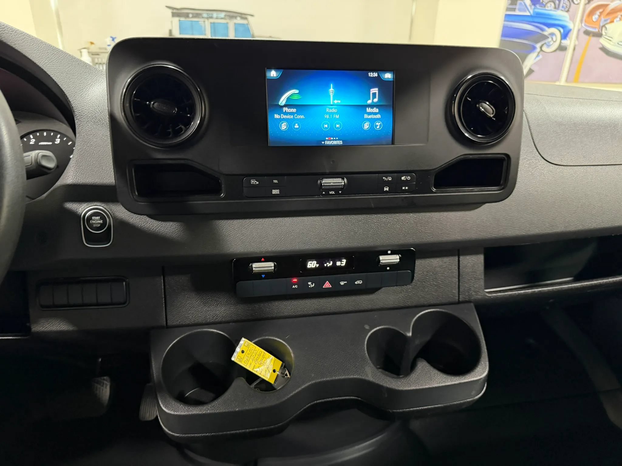 Used 2020 Mercedes-Benz Sprinter 2500 image 39