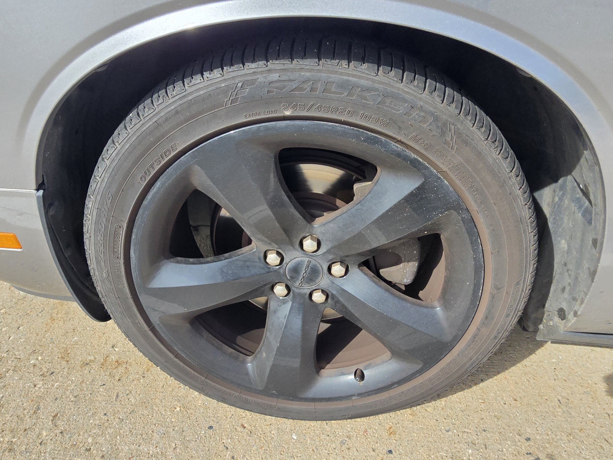 Used 2013 Dodge Challenger R/T w/ Blacktop Pkg RWD image 9