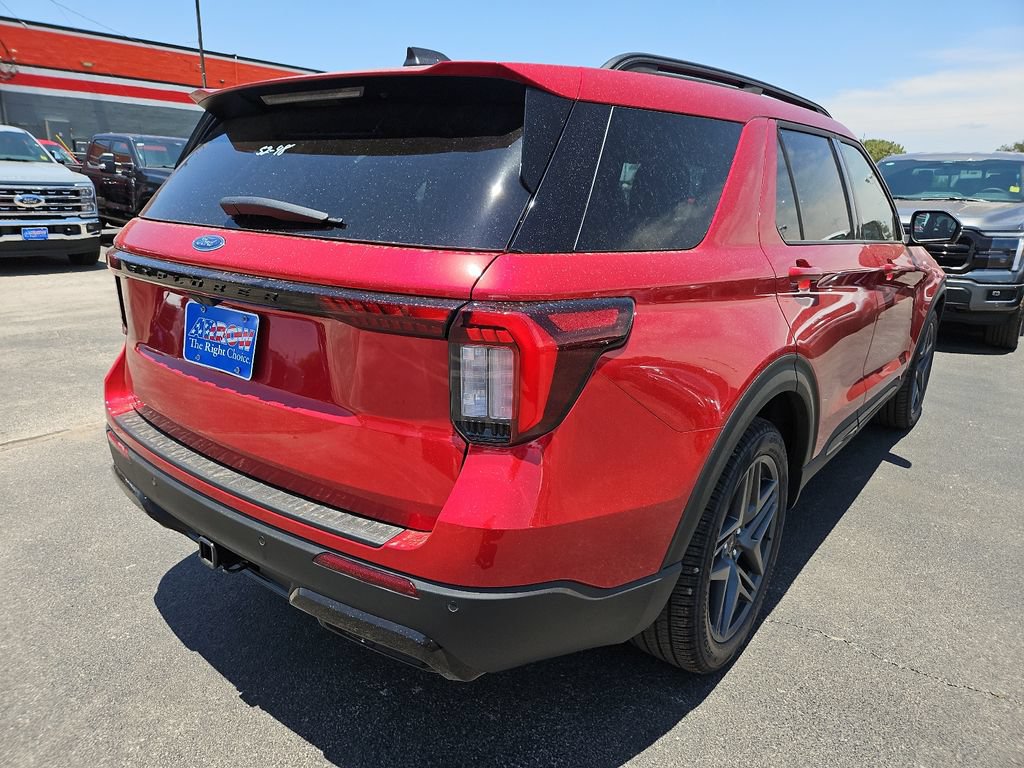 New 2026 Ford Explorer ST-Line w/ ST-Line Street Pack RWD image 11