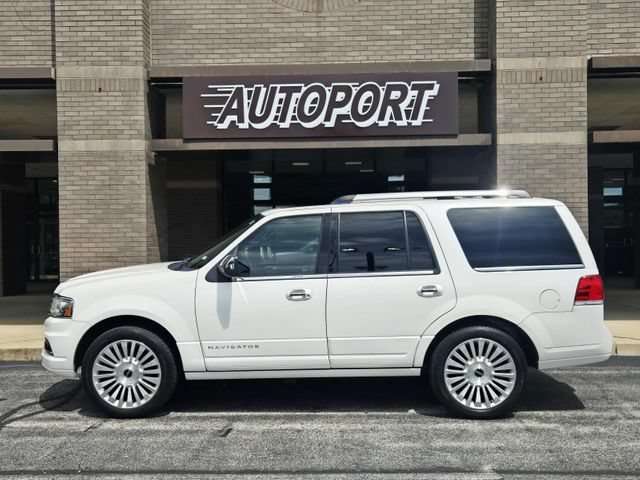 Used 2015 Lincoln Navigator 4WD image 6