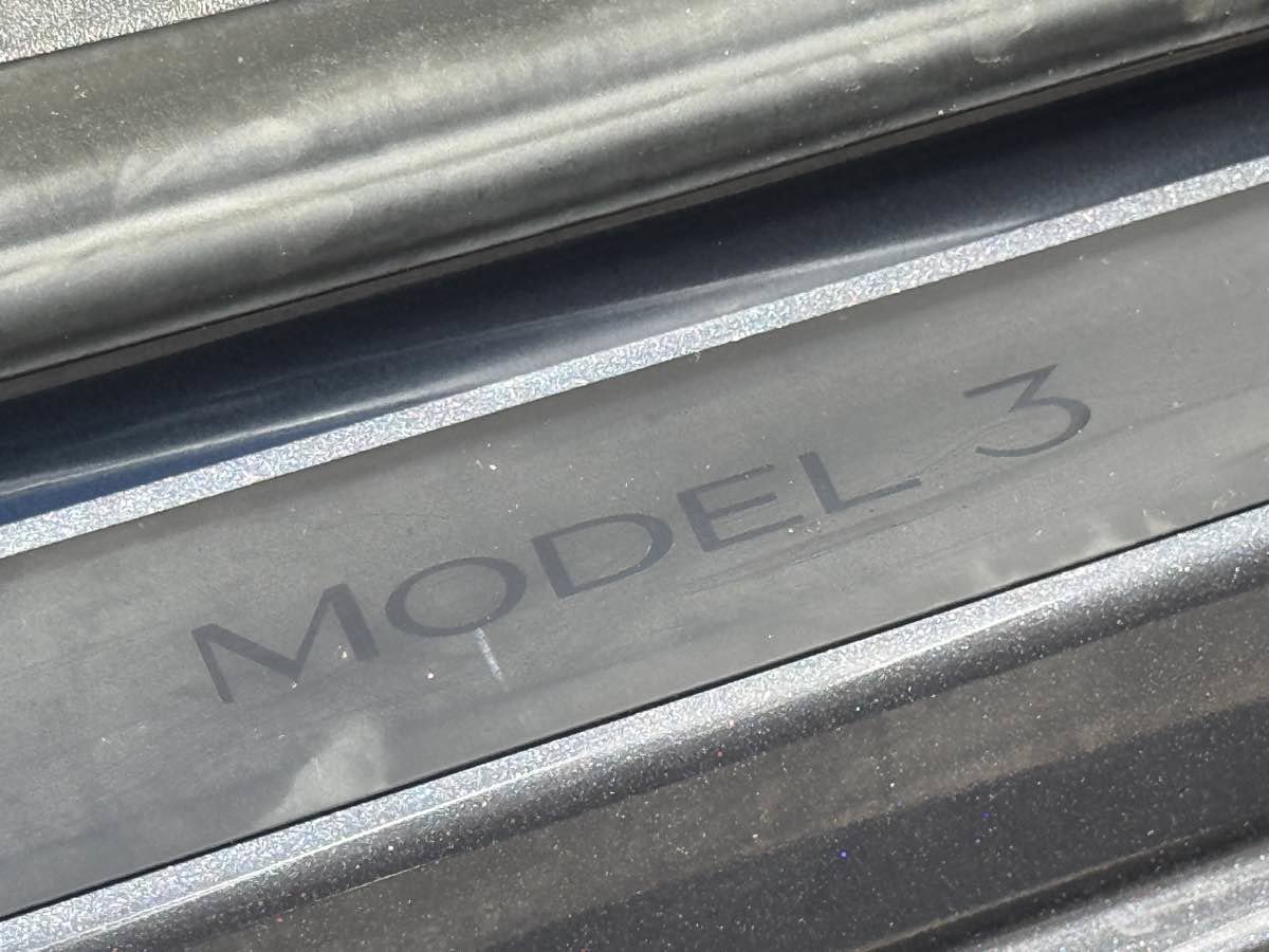 Used 2023 Tesla Model 3 Standard Range RWD image 19